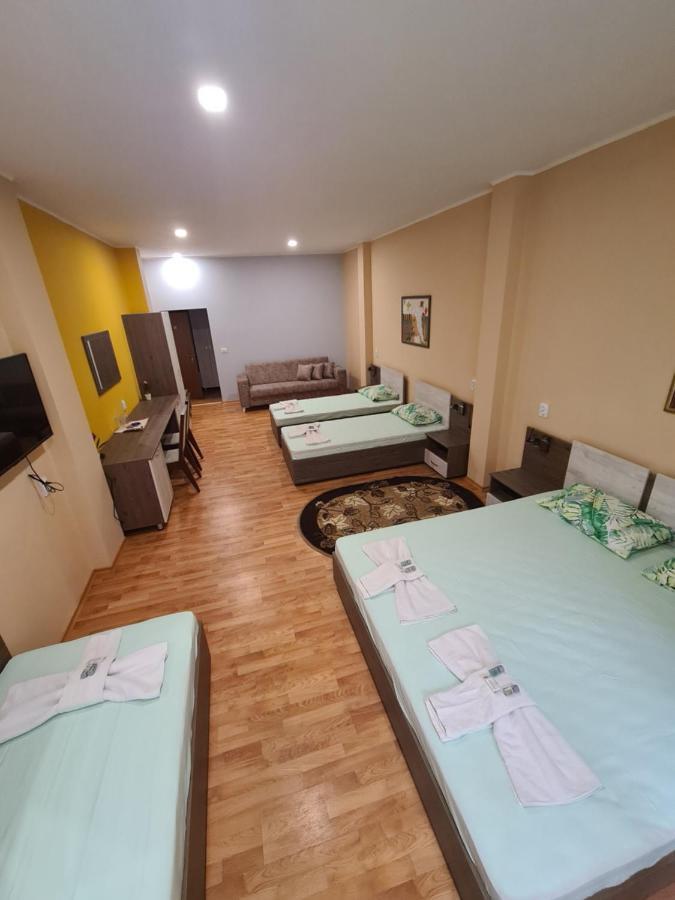 Семеен Хотел Аристо Drjanovo Exteriör bild